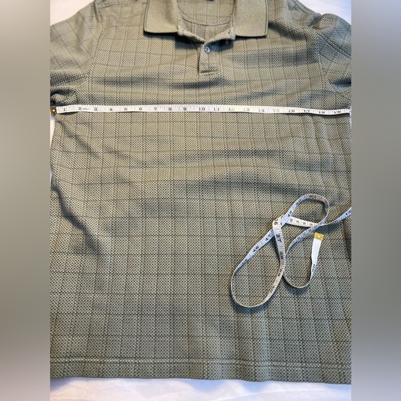Van Heusen Polo Green Golf Shirt Men’s Size Medium - Picture 6 of 7